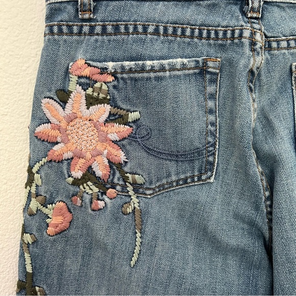 Embroidered Flare Jeans Denim Pant High Rise Floral Bird Festival Blue Size 6 - Picture 8 of 14